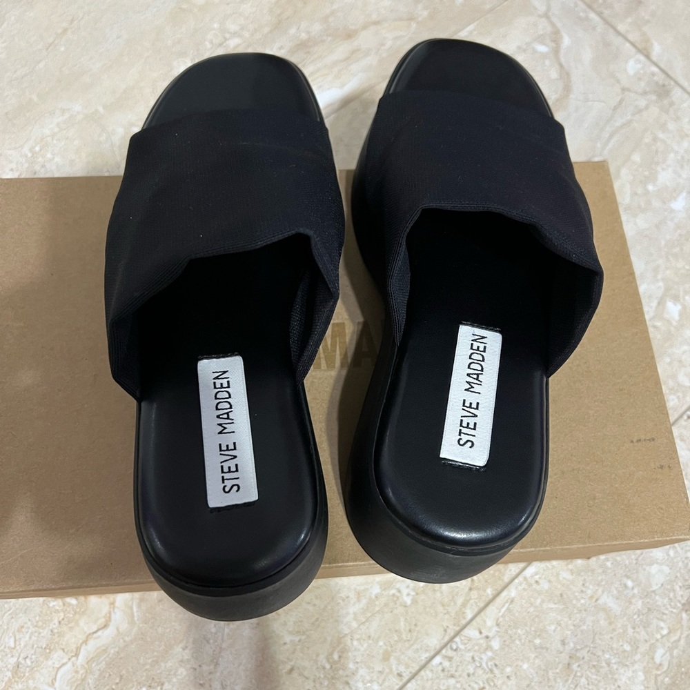 Steve Madden Slinky Sandal